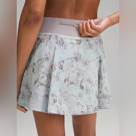 *SOlD* NWT Lululemon tennis skirt - Picture 2 of 5